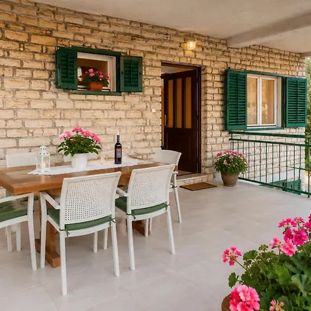Apartamento Inter-nautika Doo