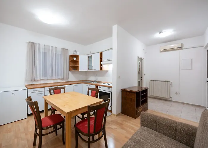 Inter-nautika Doo * Jezera