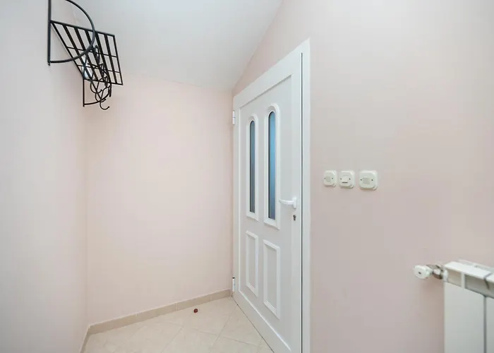 Inter-nautika Doo Apartamento *