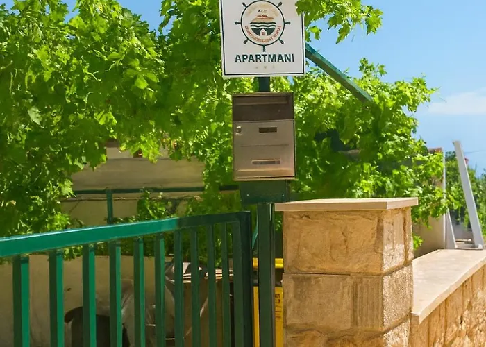 Apartment Inter-nautika Doo