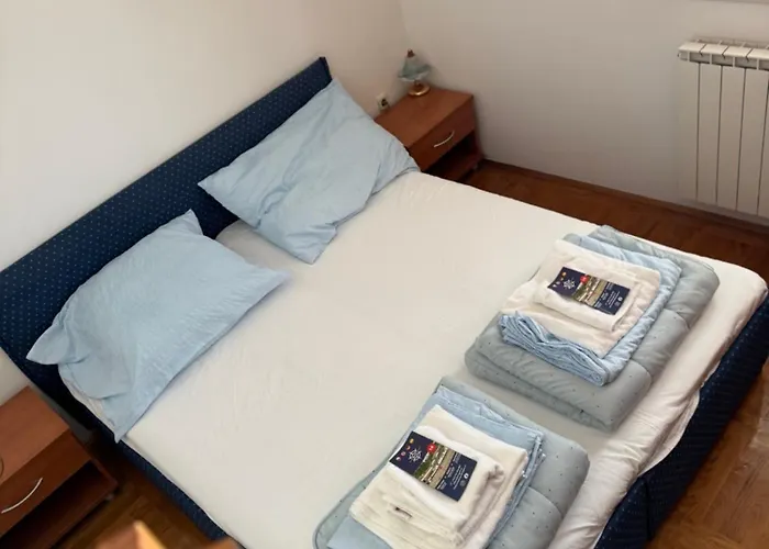 Inter-nautika Doo Apartamento Jezera