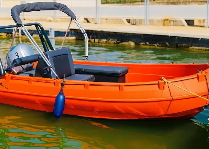 Inter-nautika Doo Apartamento *